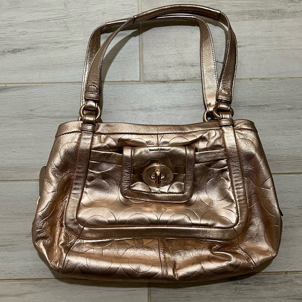 COACH Metallic Rose Gold Soho Satchel Purse 13607 Leather * Lots of pockets